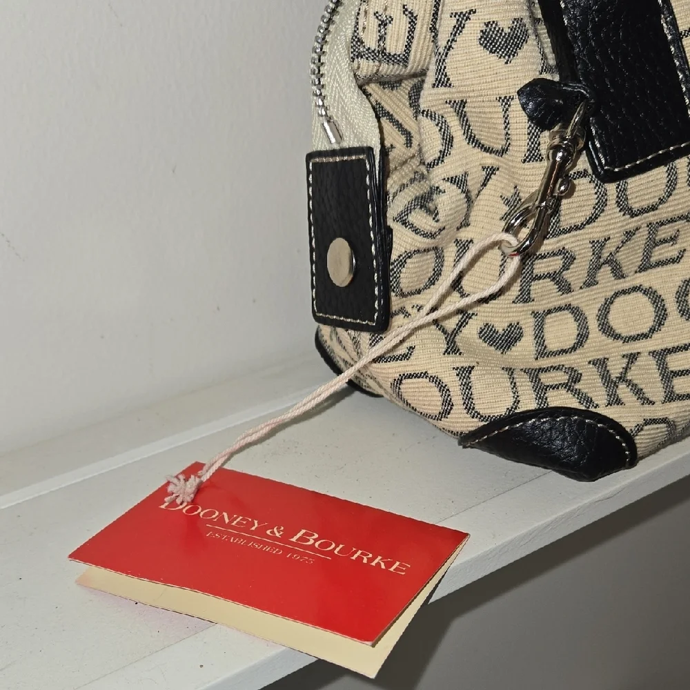 NWT Dooney & Bourke Black and Tan Small Satchel - Picture 2 of 11